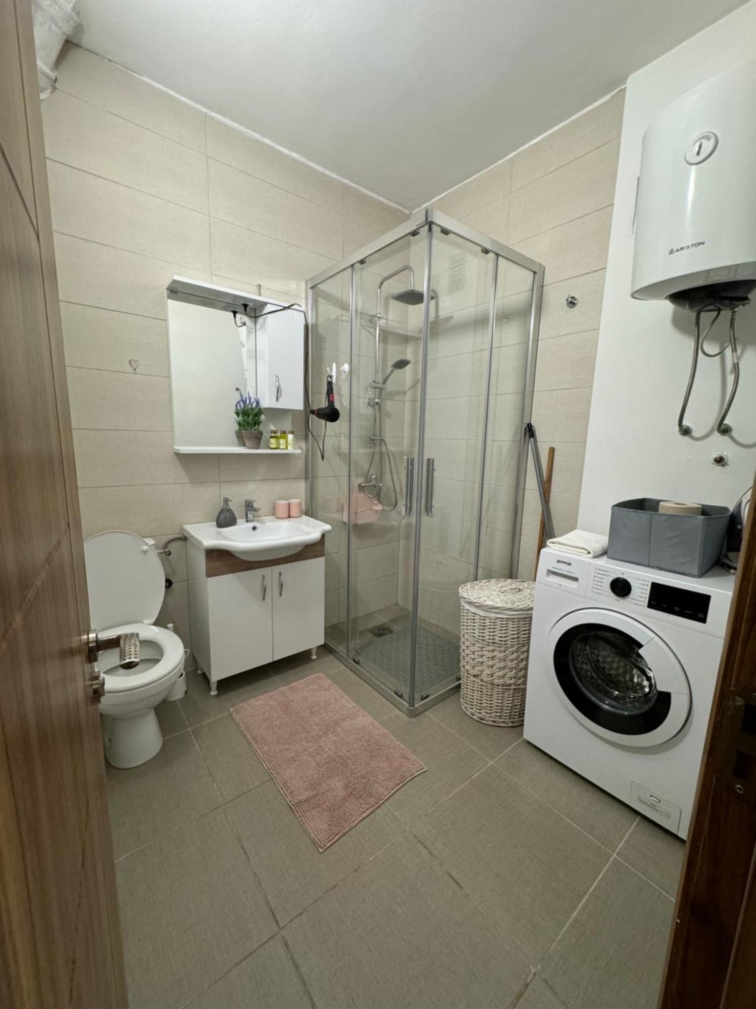 Eleven Apartment Podgorica Ngoại thất bức ảnh