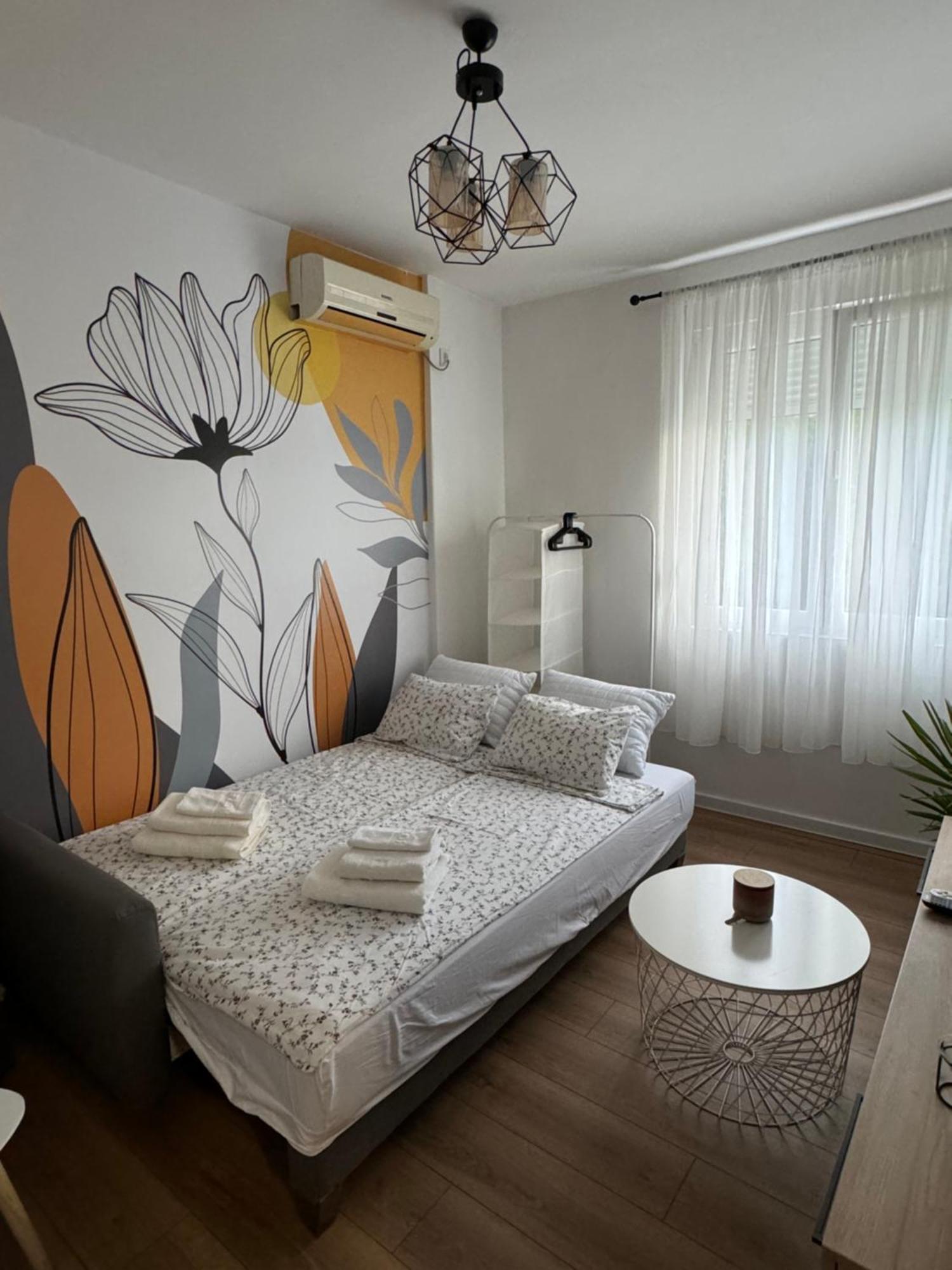Eleven Apartment Podgorica Ngoại thất bức ảnh